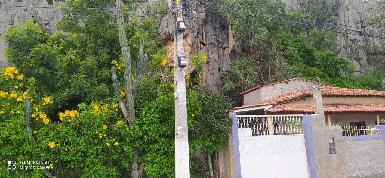 Appartamento Casa Pedacinho Do Morro Bom Jesus da Lapa Esterno foto